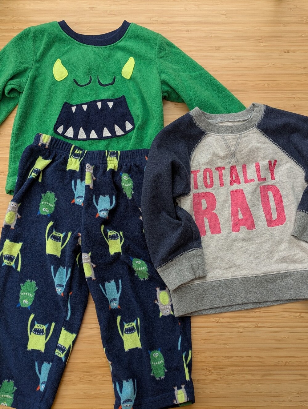 3 Items 2T Gender-Neutral Lot